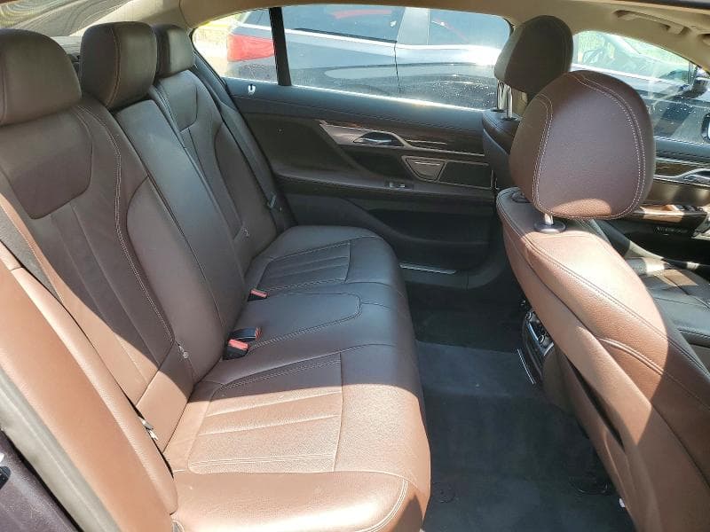 2018 BMW 740 XI 10