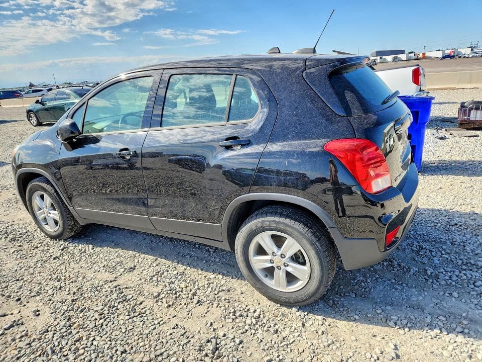2017 CHEVROLET TRAX LS 2
