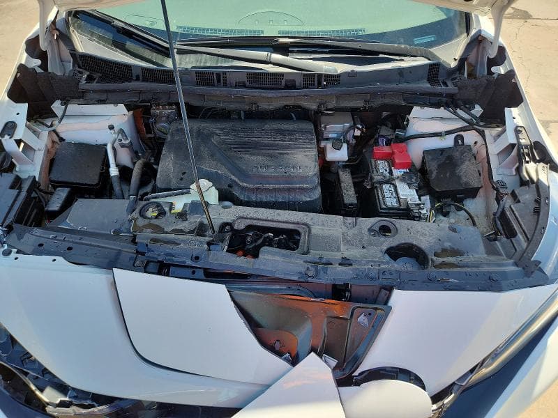 2025 NISSAN LEAF S 11