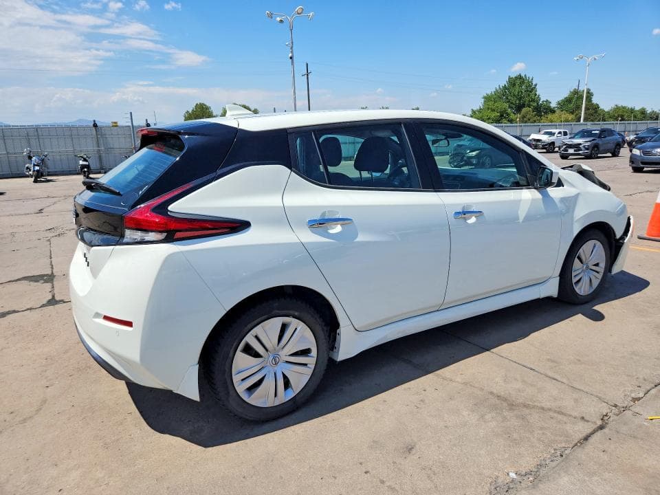 2025 NISSAN LEAF S 3