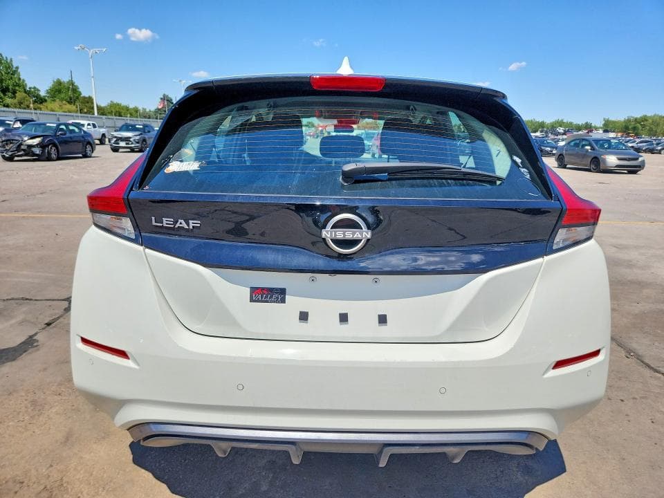 2025 NISSAN LEAF S 6