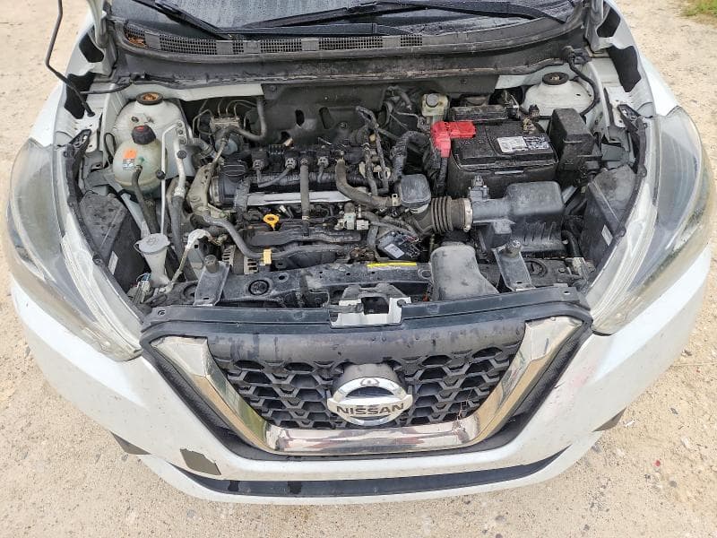 2019 NISSAN KICKS SR 12