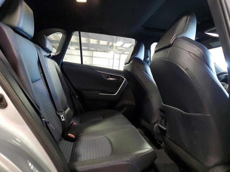 2022 TOYOTA RAV4 XSE 11