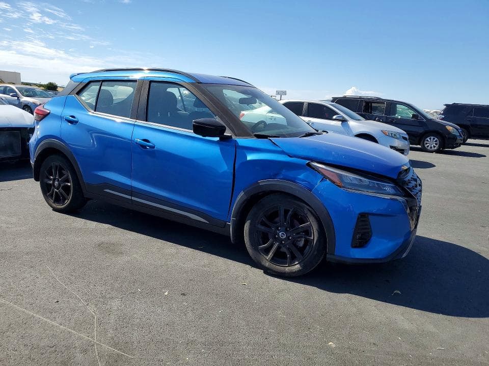 2021 NISSAN KICKS SR 4