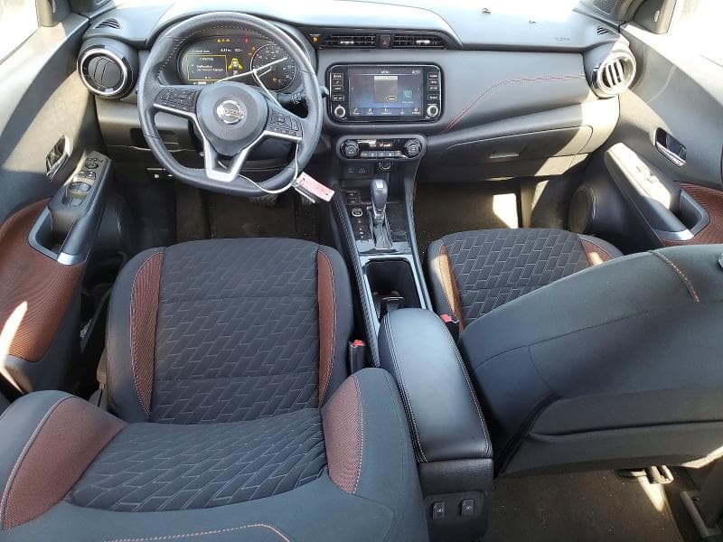 2021 NISSAN KICKS SR 8