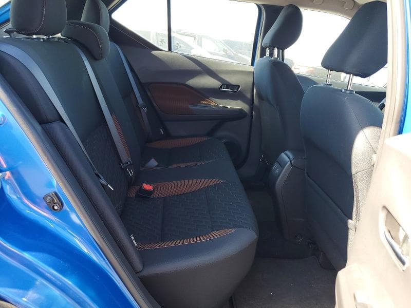2021 NISSAN KICKS SR 10
