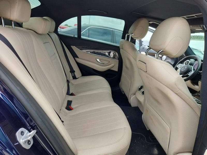 2019 MERCEDES-BENZ E 300 300 10