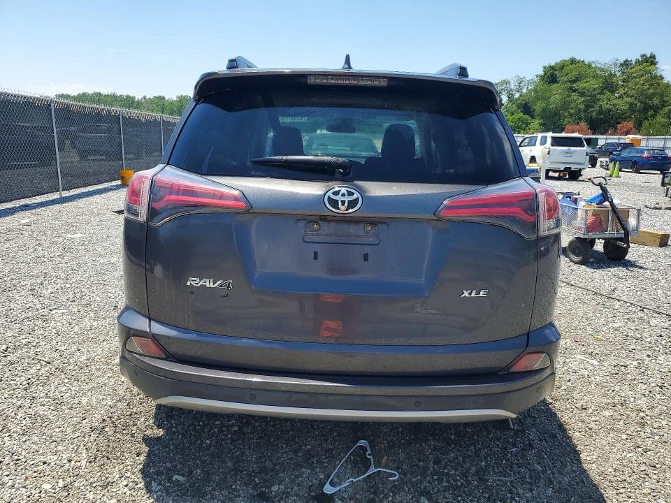 2018 TOYOTA RAV4 XLE XLE 6