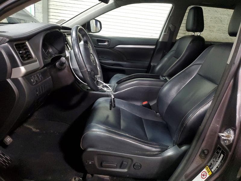 2018 TOYOTA HIGHLANDER XLE XLE 7