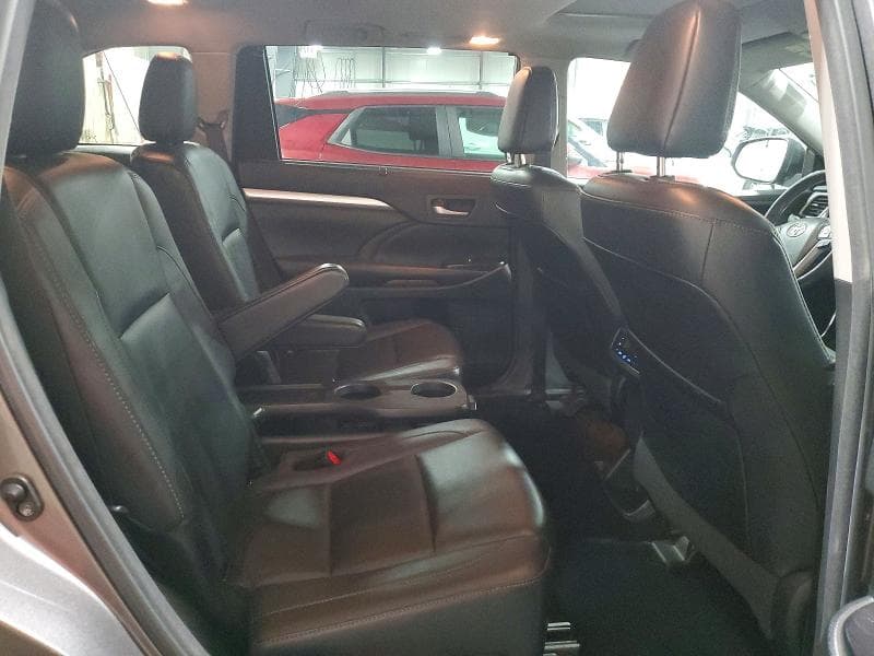 2018 TOYOTA HIGHLANDER XLE XLE 10