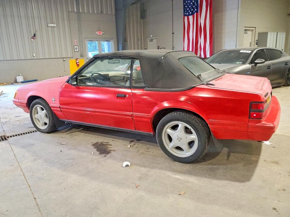 1984 FORD MUSTANG GLX 2