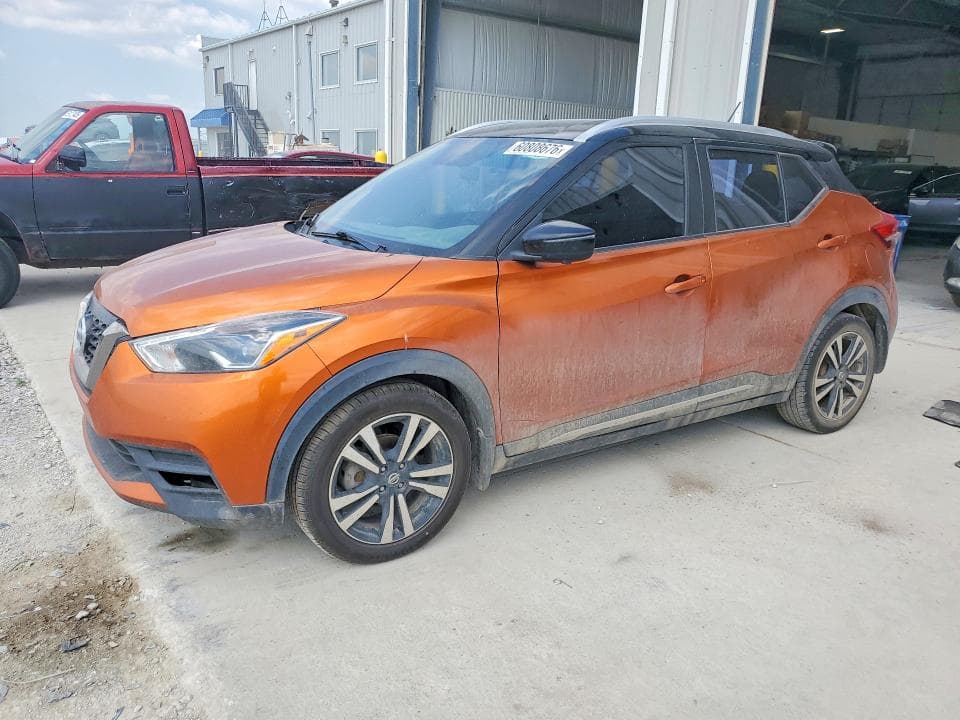2018 NISSAN KICKS SR - 1