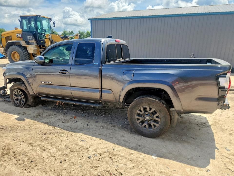 2021 TOYOTA TACOMA SR5 V6 2