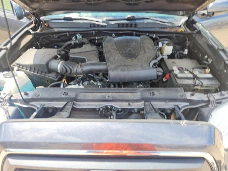 2021 TOYOTA TACOMA SR5 V6 11
