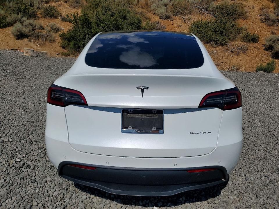 2021 TESLA MODEL Y 6