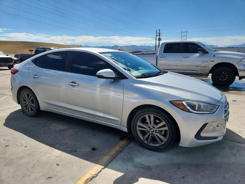 2018 HYUNDAI ELANTRA SEL SEL 4