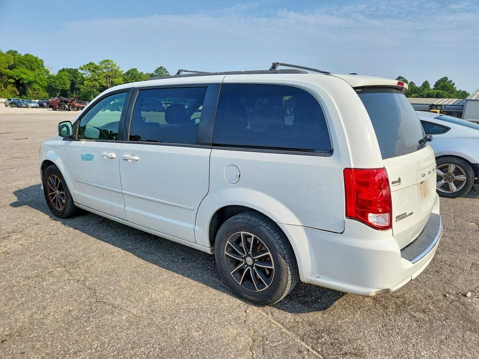 2017 DODGE GRAND CARAVAN GT 2