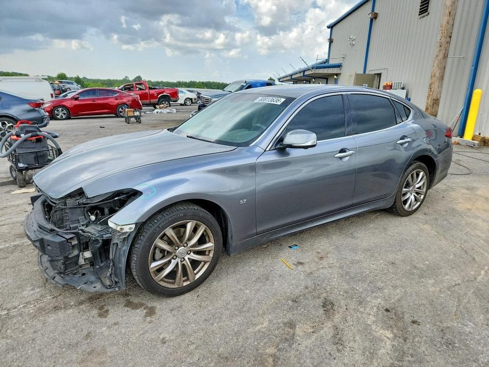 2017 INFINITI Q70 3.7 - 1