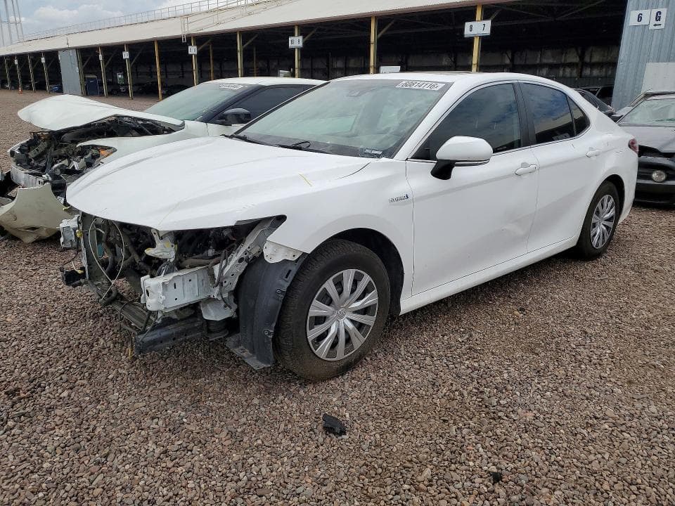 2020 TOYOTA CAMRY LE 1