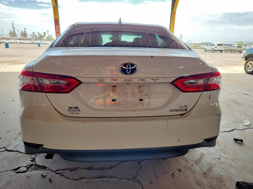 2020 TOYOTA CAMRY LE 6