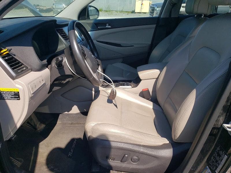 2017 HYUNDAI TUCSON SE 7