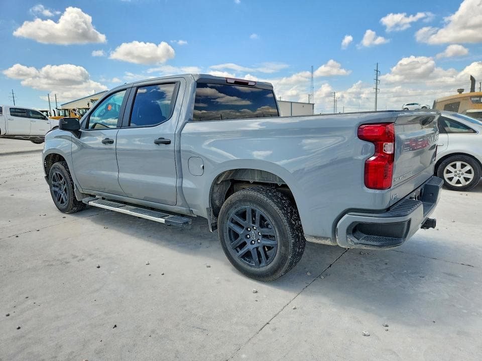 2025 CHEVROLET SILVERADO C1500 CUSTOM 2