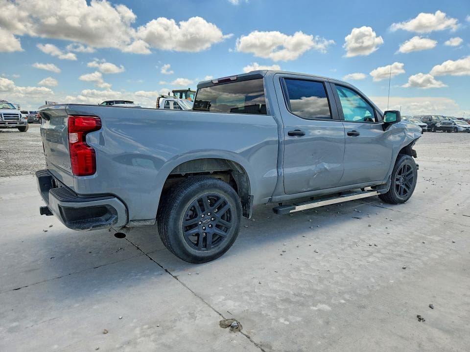 2025 CHEVROLET SILVERADO C1500 CUSTOM 3