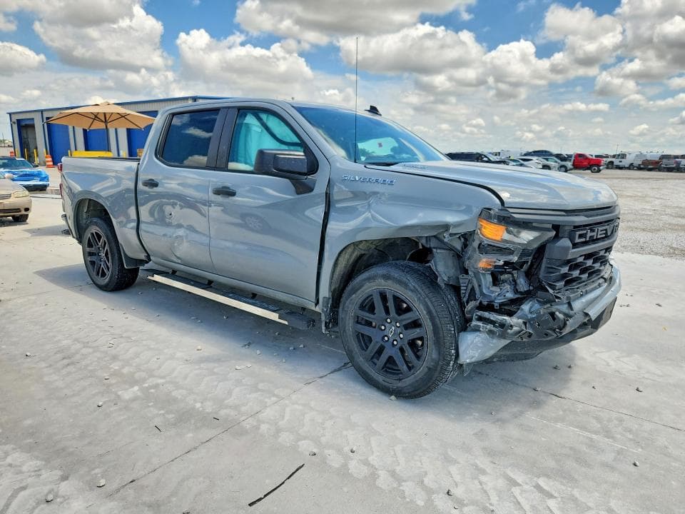 2025 CHEVROLET SILVERADO C1500 CUSTOM 4