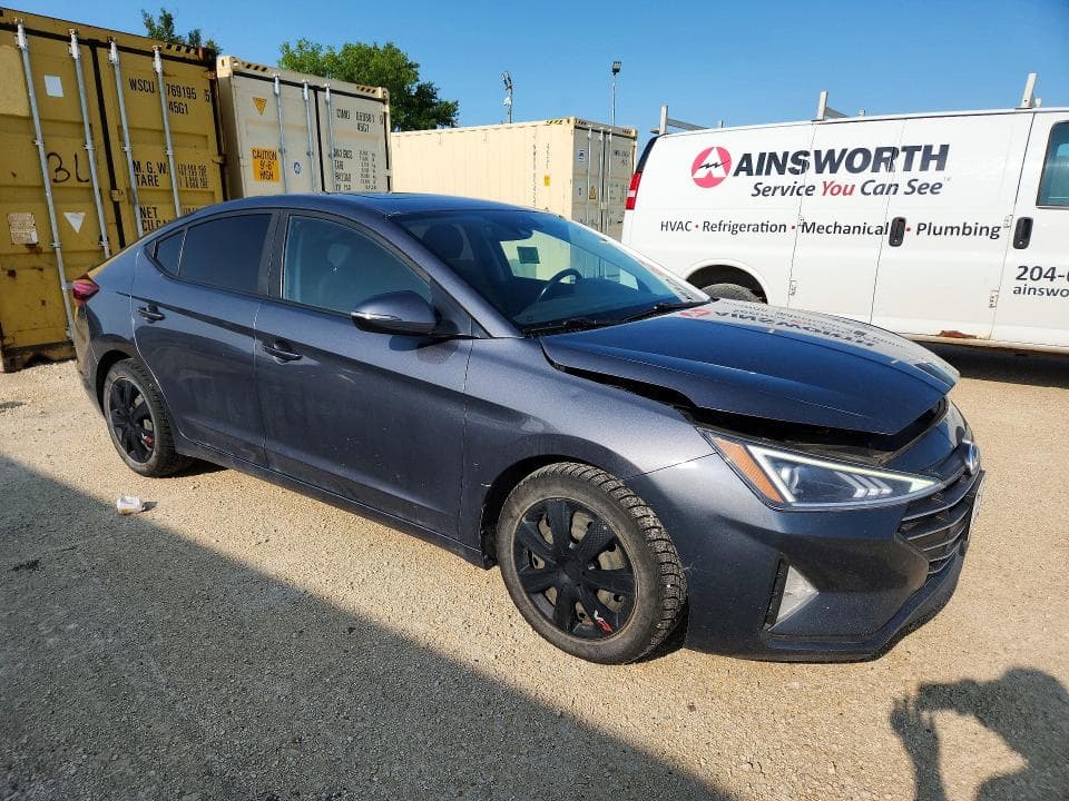 2020 HYUNDAI ELANTRA SEL 4