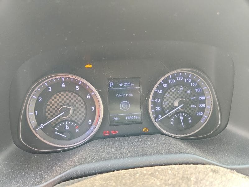 2020 HYUNDAI ELANTRA SEL 9