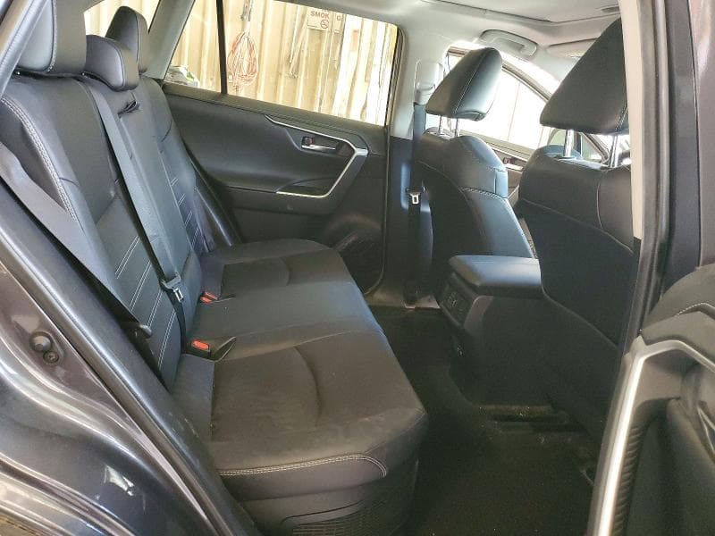 2020 TOYOTA RAV4 LIMITED 11