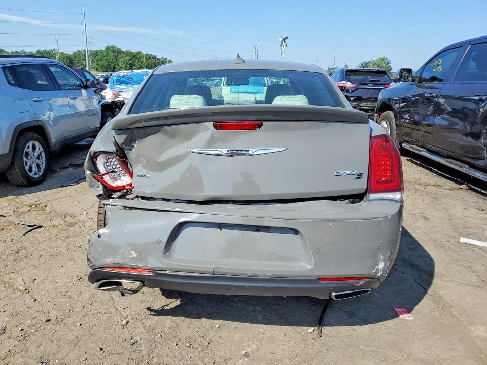 2018 CHRYSLER 300 S 6