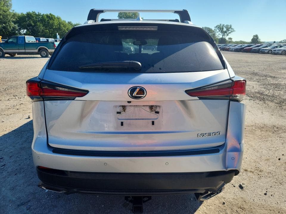 2018 LEXUS NX 300 BASE 6