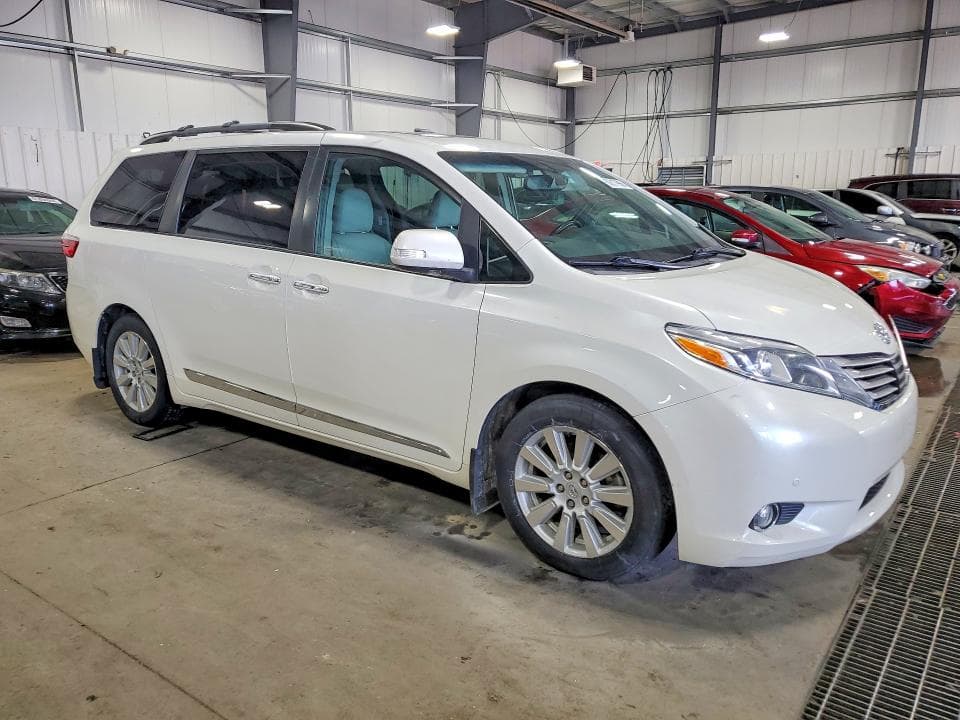 2017 TOYOTA SIENNA LIMITED PREMIUM 7-PASSENGER LIMITED PREMIUM 7-PASSENGER 4