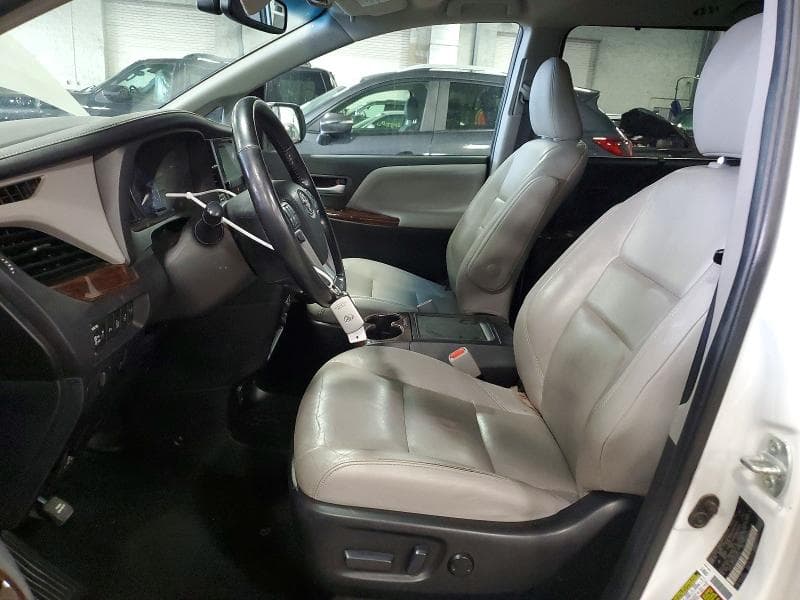 2017 TOYOTA SIENNA LIMITED PREMIUM 7-PASSENGER LIMITED PREMIUM 7-PASSENGER 7