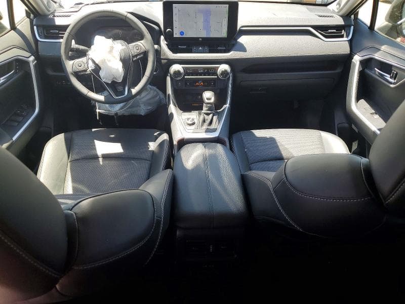 2025 TOYOTA RAV4 LIMITED 8