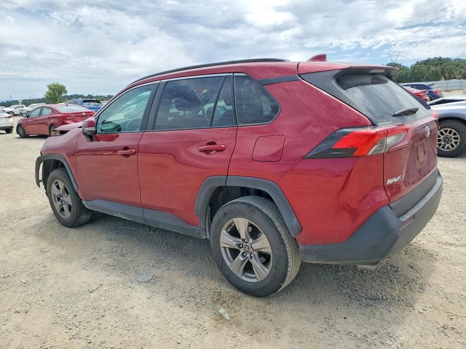2023 TOYOTA RAV4 XLE 2