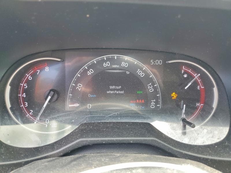 2023 TOYOTA RAV4 XLE 9