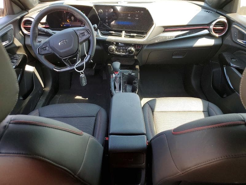2026 CHEVROLET TRAX 8