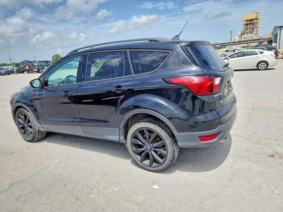 2019 FORD ESCAPE SE SE 2