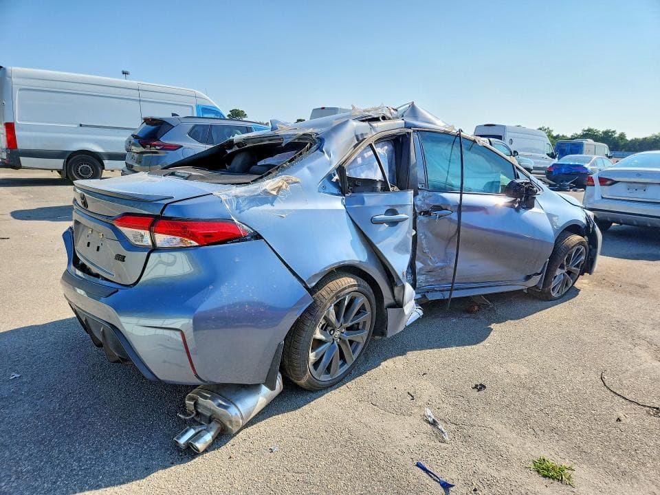 2026 TOYOTA COROLLA SE SE 3