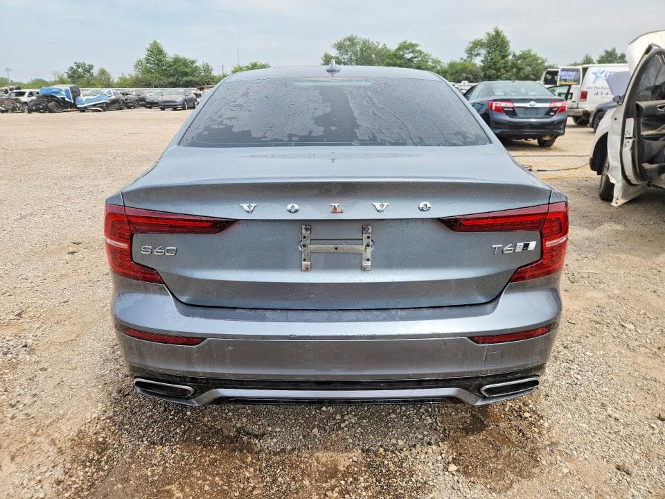 2019 VOLVO S60 T6 R-DESIGN 6