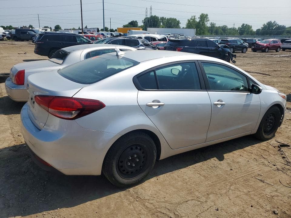 2017 KIA FORTE LX 3