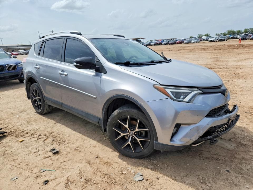 2017 TOYOTA RAV4 SE 4