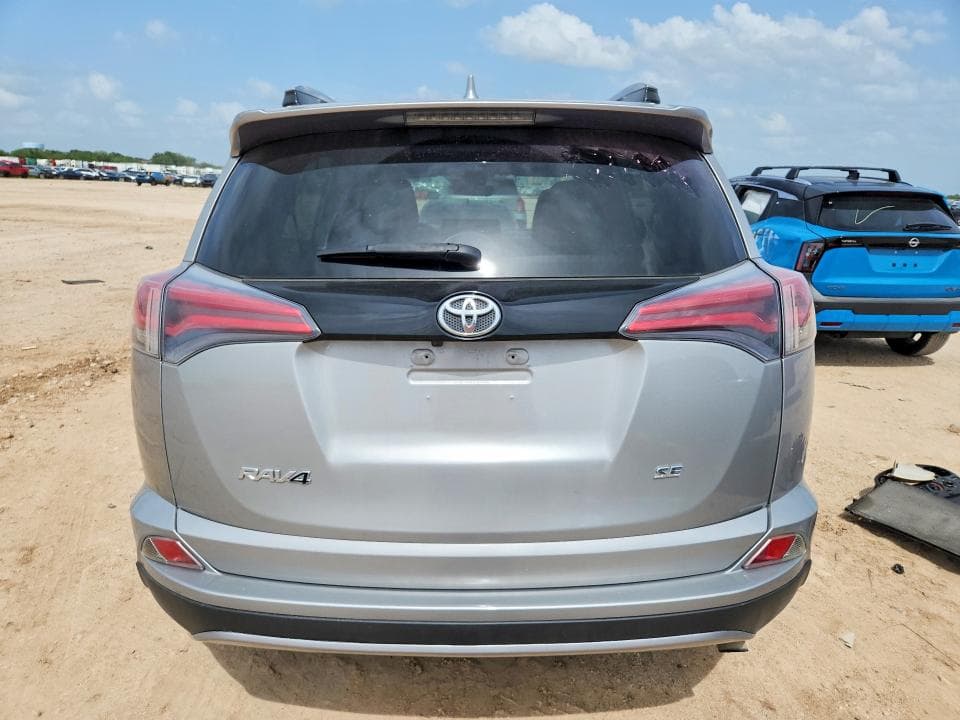 2017 TOYOTA RAV4 SE 6