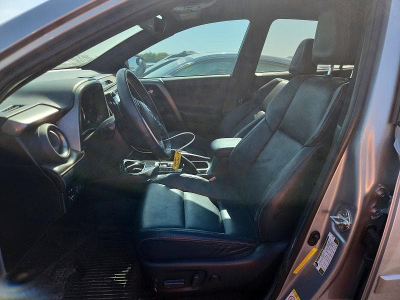 2017 TOYOTA RAV4 SE 7