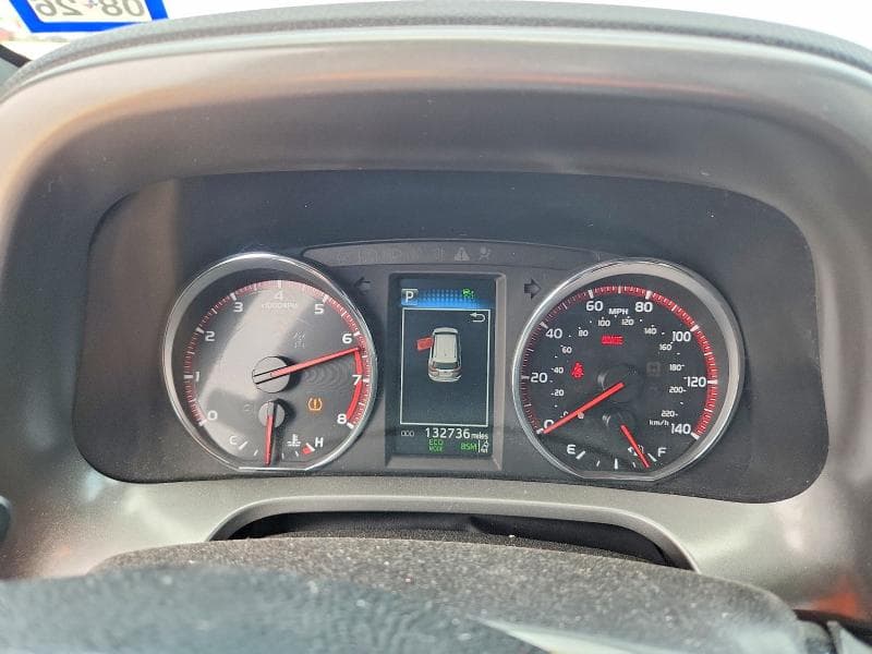 2017 TOYOTA RAV4 SE 9