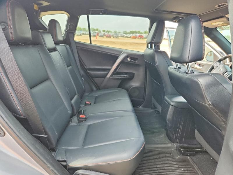 2017 TOYOTA RAV4 SE 10
