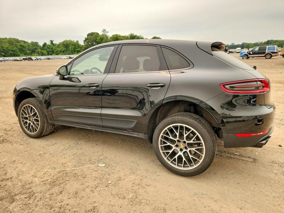 2018 PORSCHE MACAN 2