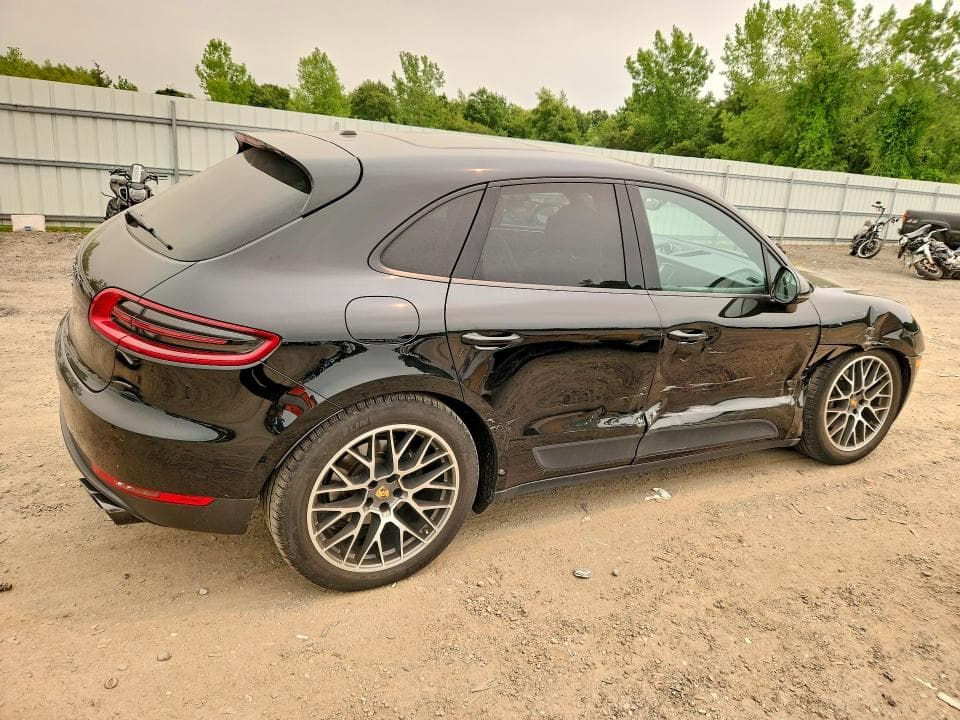 2018 PORSCHE MACAN 3